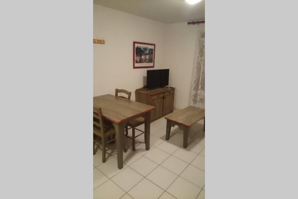 T 2 Dans Village Vacances 3 *** A Saint Geniez 2 Piscines Chauffee Pierrefiche  Exterior foto